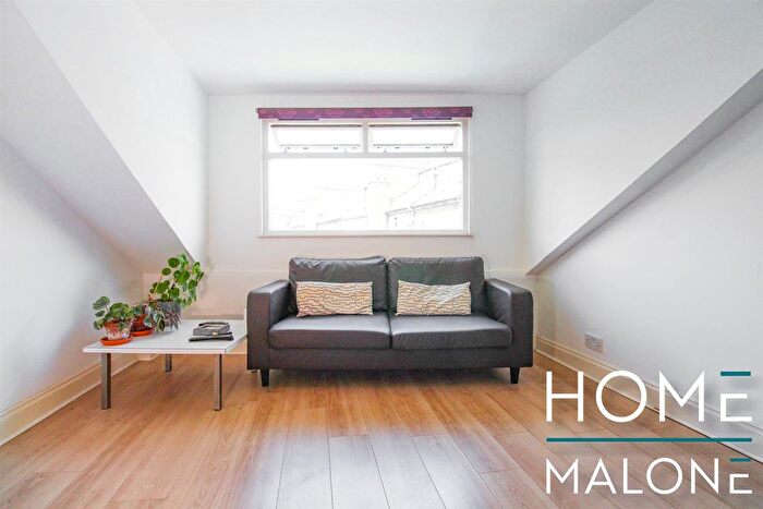 1 Bedroom Flat To Rent In Newington Green Road, London, N1