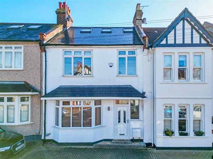 4 Bedroom Terraced House To Rent In Southsea Avenue, Leigh-On-Sea, SS9