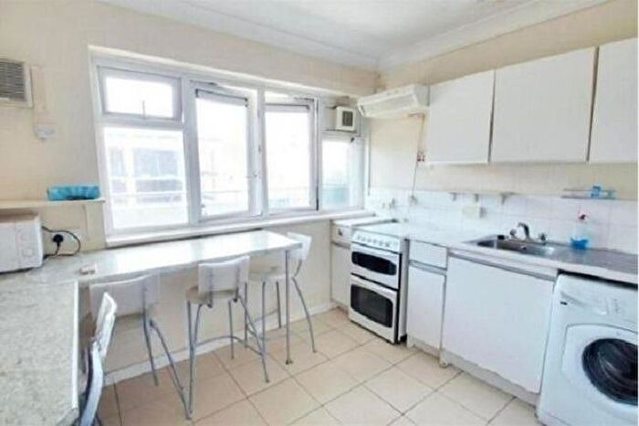 4 Bedroom Apartment To Rent In Central Street, London, Greater London, EC1V