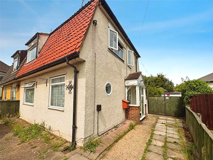 3 Bedroom Semi Detached House For Sale In Fletcher Road, Ipswich, Suffolk, IP3