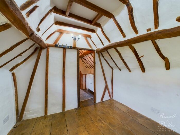 2 Bedroom Cottage To Rent In Chapel Lane, Thornborough, Buckingham, Buckinghamshire, MK18
