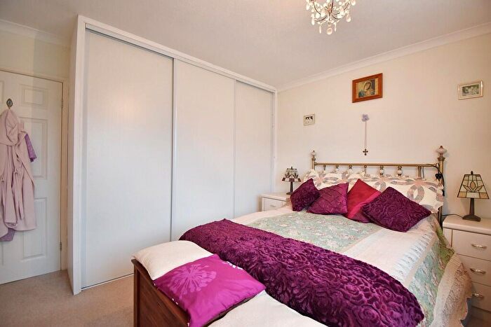 2 Bedroom Detached Bungalow For Sale In Eastgate, Louth, LN11