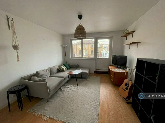 1 Bedroom Flat To Rent In Staveley Close, London, SE15