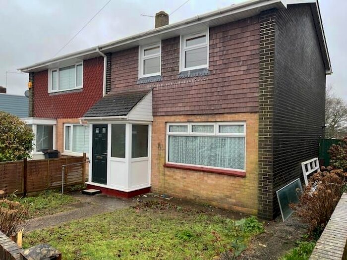 3 Bedroom Semi-Detached House To Rent In Baybridge Road, Havant, PO9