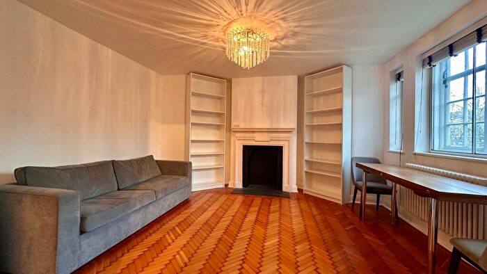 2 Bedroom Apartment To Rent In Lyttelton Road, London, N2