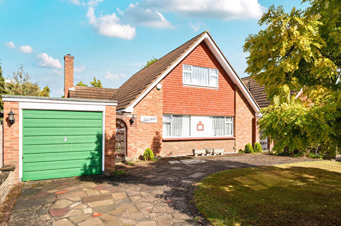 4 Bedroom Detached House For Sale In Lovibonds Avenue, Orpington, Kent, BR6