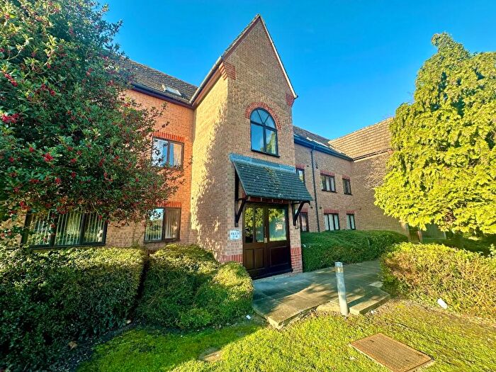 2 Bedroom Flat For Sale In Oakdene, Gubbins Lane, Romford, RM3