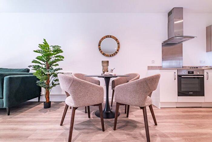 2 Bedroom Flat To Rent In Brumwell Avenue Woolwich, SE18