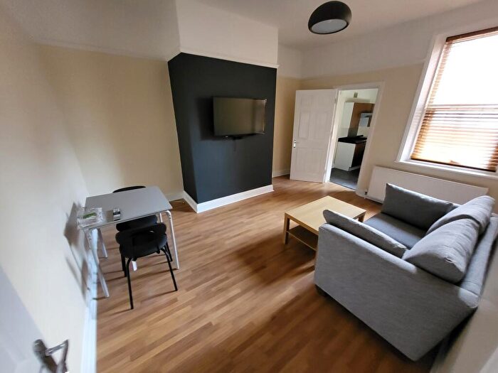 1 Bedroom Flat To Rent In Grosvenor Gardens, Newcastle Upon Tyne, NE2