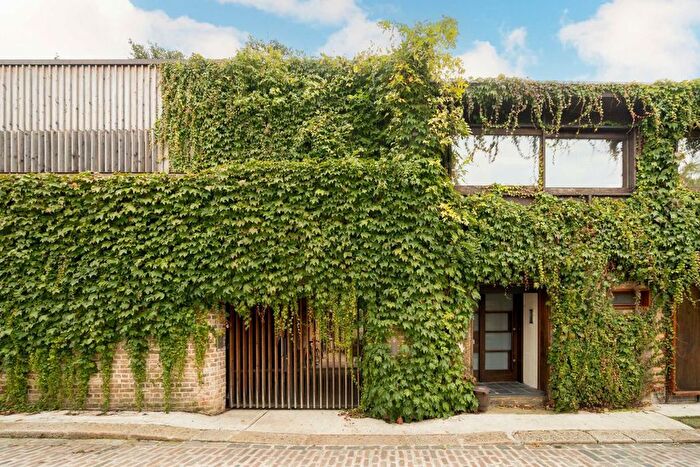 4 Bedroom Property To Rent In Camden Mews, London, NW1