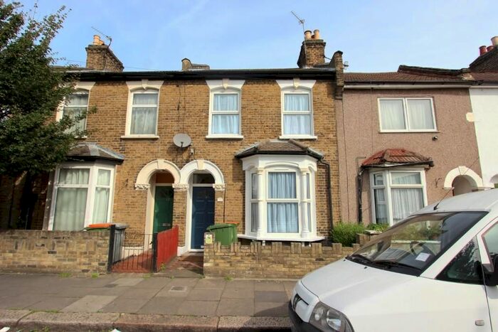 4 Bedroom Property To Rent In Bective Road, Forest Gate, London, E7
