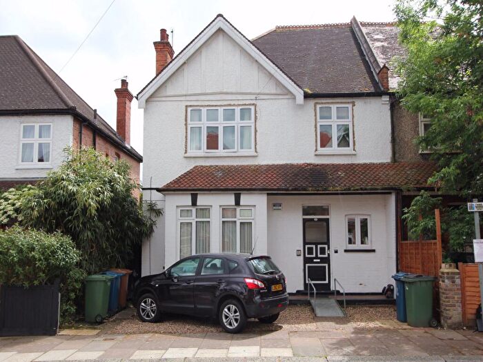 2 Bedroom Maisonette To Rent In Warrington Road, Harrow, Middlesex, HA1