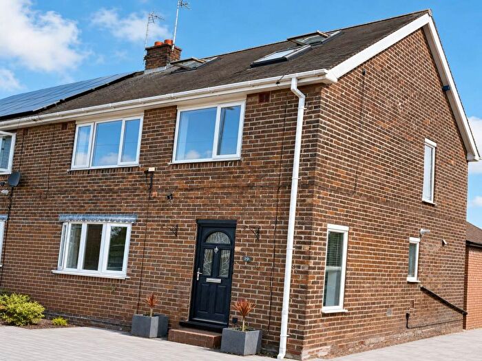 4 Bedroom Property To Rent In Parkside Road, Hoyland, S74
