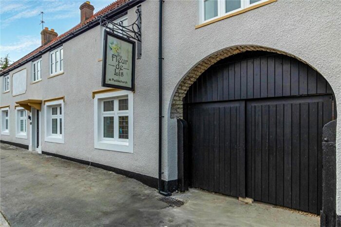 3 Bedroom House For Sale In Fleur De Lys, Pucklechurch, BS16