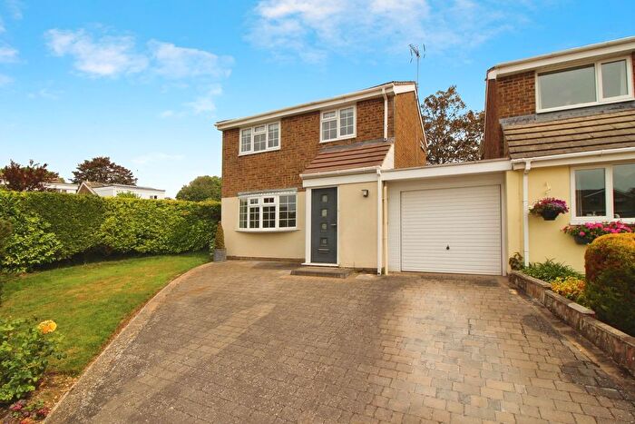 3 Bedroom Link Detached House To Rent In Pittsfield, Cricklade, SN6