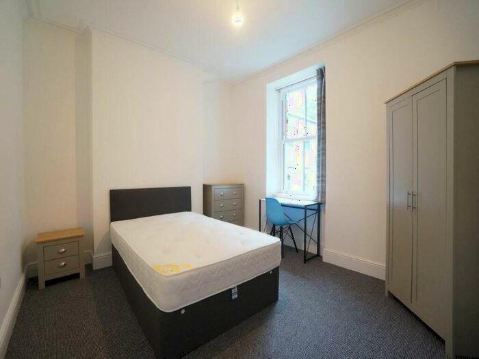 7 Bedroom House To Rent In Holyhead Road, Bangor, LL57