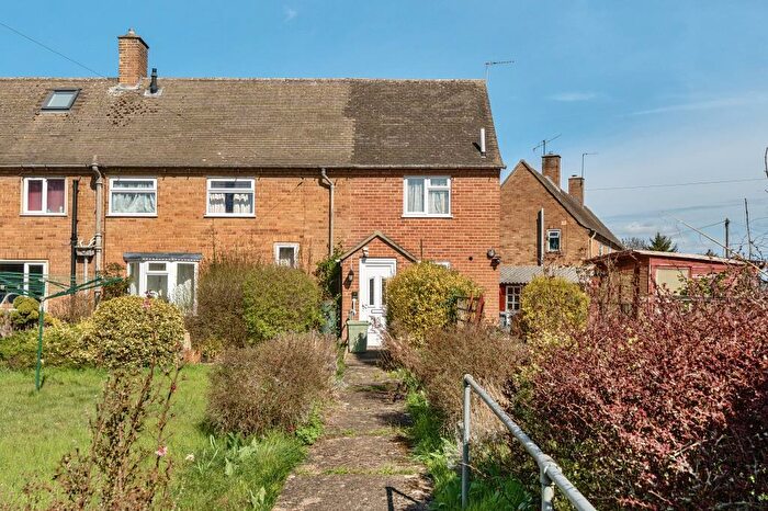 3 Bedroom Semi-Detached House For Sale In Tackley, Oxfrodshire, OX5