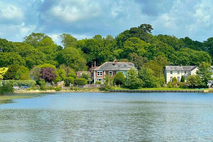 4 Bedroom Semi-Detached House For Sale In Undershore Road, Walhampton, Lymington, Hampshire, SO41