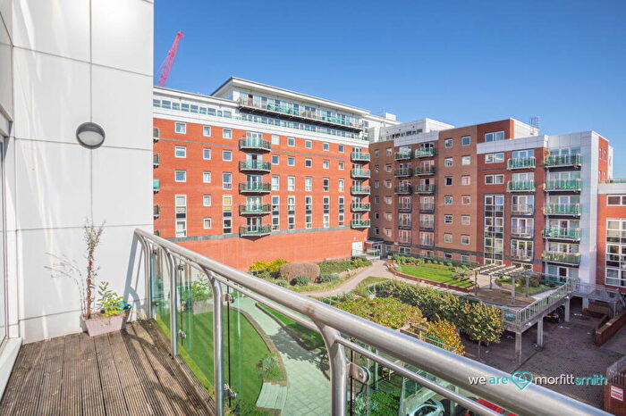 2 Bedroom Apartment To Rent In Royal Plaza, Eldon Street, Sheffield, S1