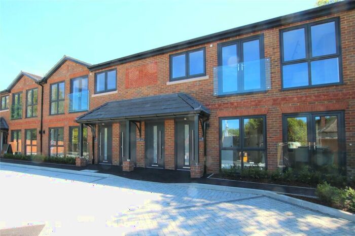 2 Bedroom Apartment To Rent In A Omers Rise, Burghfield Common, Reading, Berkshire, RG7