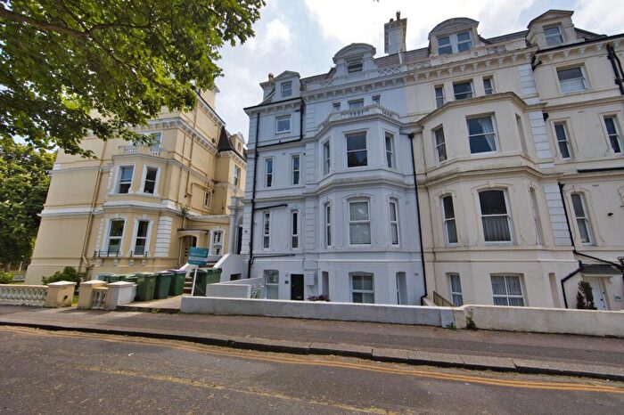 2 Bedroom Flat To Rent In Augusta Gardens, Folkestone, Kent, CT20