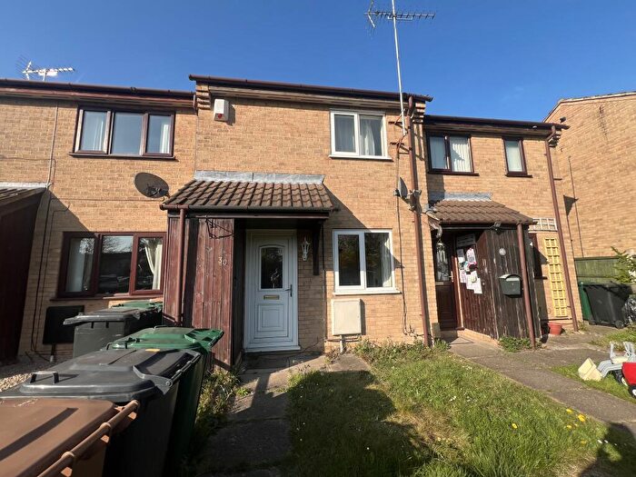 2 Bedroom Town House To Rent In Eggesford Road, Stenson Fields, DE24