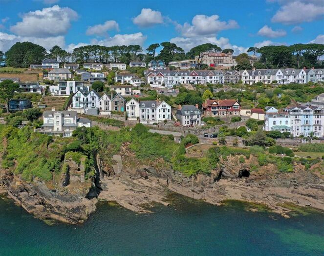 4 Bedroom Town House For Sale In St. Fimbarrus Road, Fowey, PL23