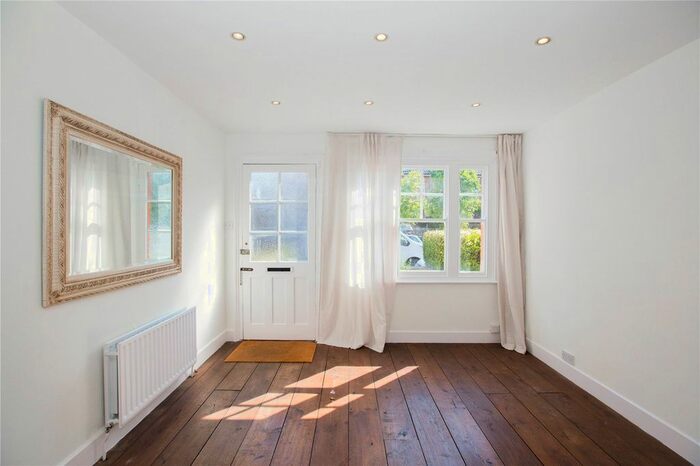 2 Bedroom Terraced House To Rent In Manor Grove, Richmond, TW9