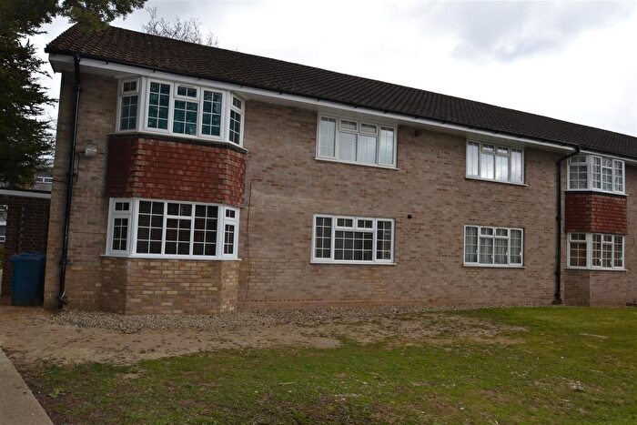 2 Bedroom Maisonette To Rent In Merrion Avenue, Stanmore, HA7