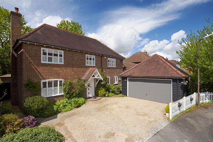 4 Bedroom Detached House For Sale In Downlands, Harrietsham, ME17