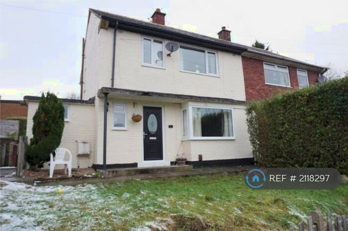 3 Bedroom Semi-Detached House To Rent In Bracken Bank Avenue, Keighley, BD22