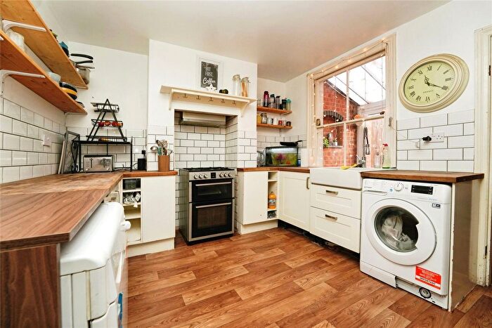 3 Bedroom Terraced House For Sale In Windsor Road, Evesham, Worcestershire, WR11