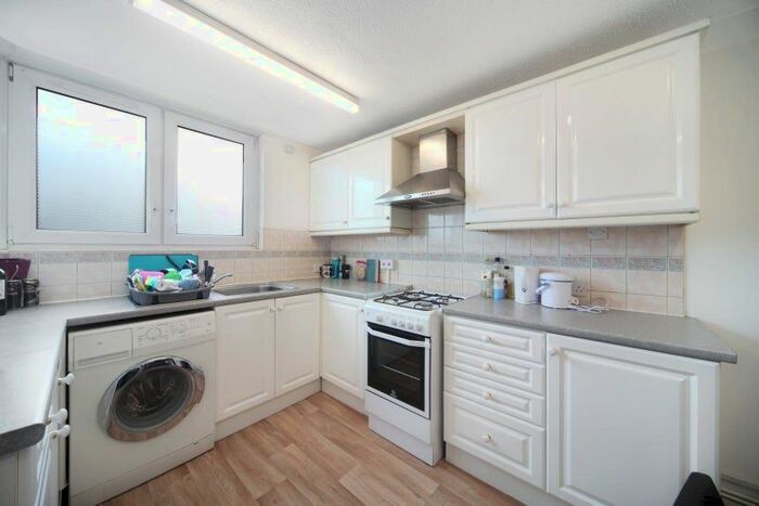 4 Bedroom Flat To Rent In Purchese Street, Euston, NW1