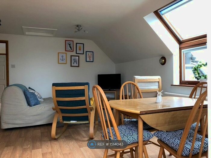 Studio To Rent In West End, Horwood, Bideford, EX39