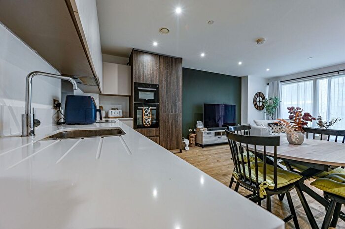 2 Bedroom Flat For Sale In Anderson Road, Kidbrooke, London, SE3