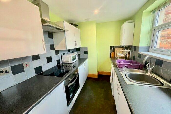 4 Bedroom Flat To Rent In Borough Road, Middlesbrough, TS1