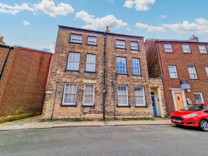 2 Bedroom Flat To Rent In South Everard Street, King's Lynn, Norfolk, PE30