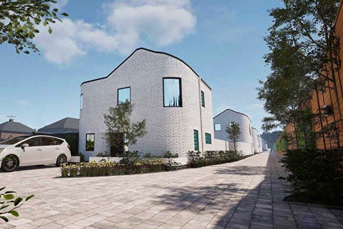 3 Bedroom Semi Detached House For Sale In Isleworth, TW7