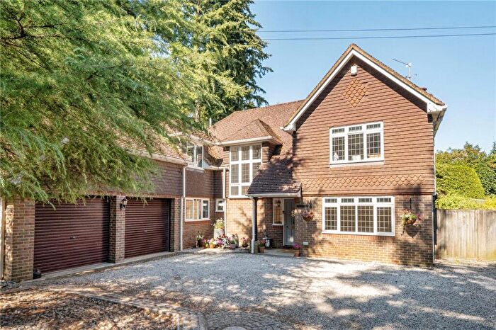 4 Bedroom Detached House For Sale In Furze Vale Road, Headley Down, Hampshire, GU35