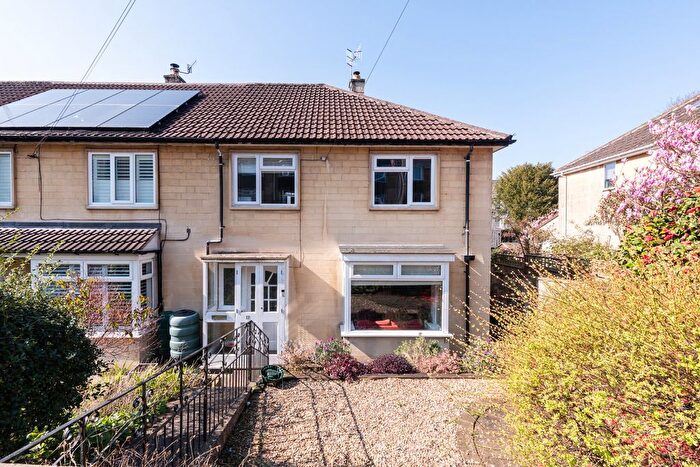 3 Bedroom Terraced House For Sale In Lime Grove Gardens, Bath, BA2