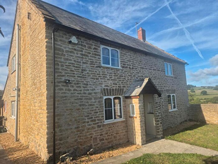 3 Bedroom Detached House To Rent In South Perrott, DT8