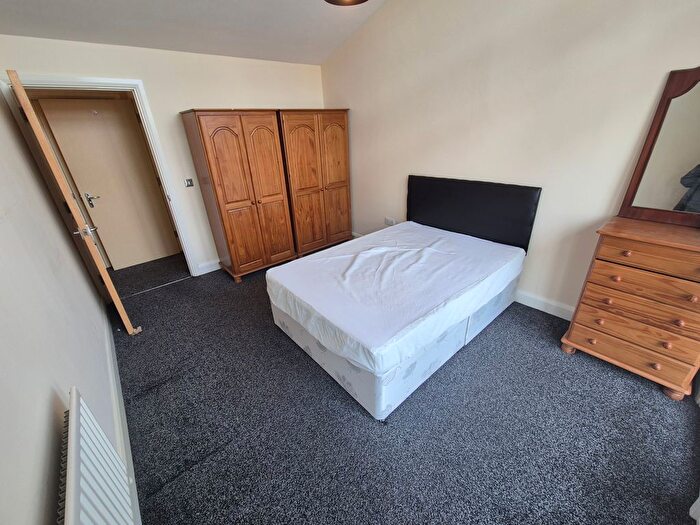 1 Bedroom Flat To Rent In Wheeleys Lane, Edgbaston, Birmingham, B15