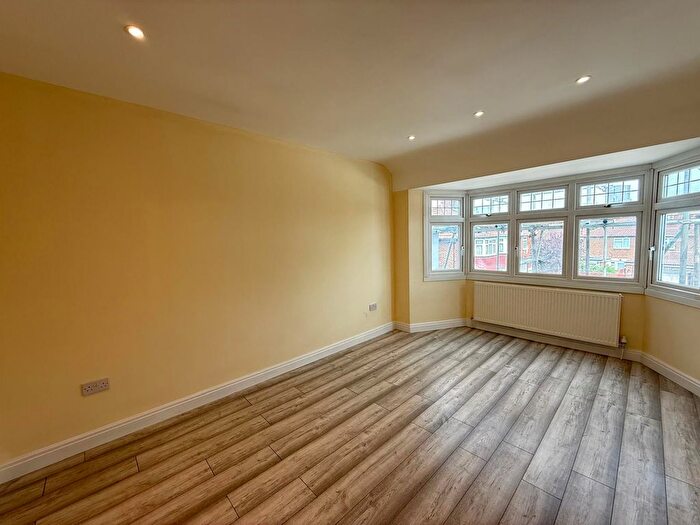 4 Bedroom Terraced House To Rent In Blenheim Road, Harrow, Greater London, HA2