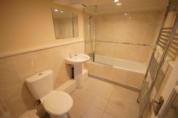 1 Bedroom Flat To Rent In Fairfax Road, Leeds, West Yorkshire, LS11