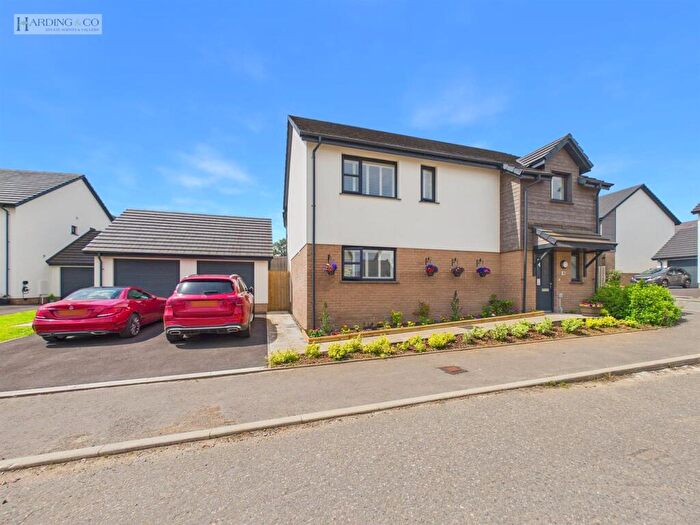 4 Bedroom Detached House For Sale In Lower Abbots, Buckland Brewer, EX39