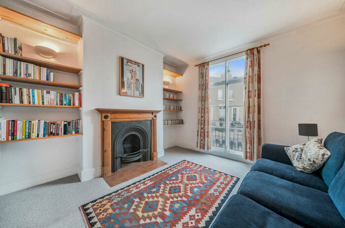 3 Bedroom Terraced House To Rent In Walcot Square, London, SE11