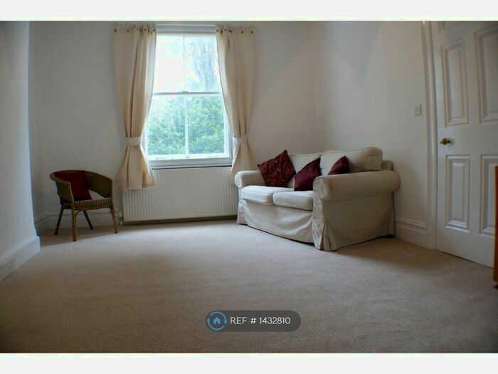 1 Bedroom Flat To Rent In Granville Gardens, London, W5