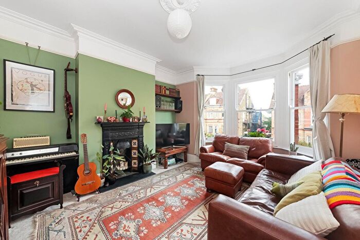 3 Bedroom Flat For Sale In Newlands Park, Sydenham, London, SE26