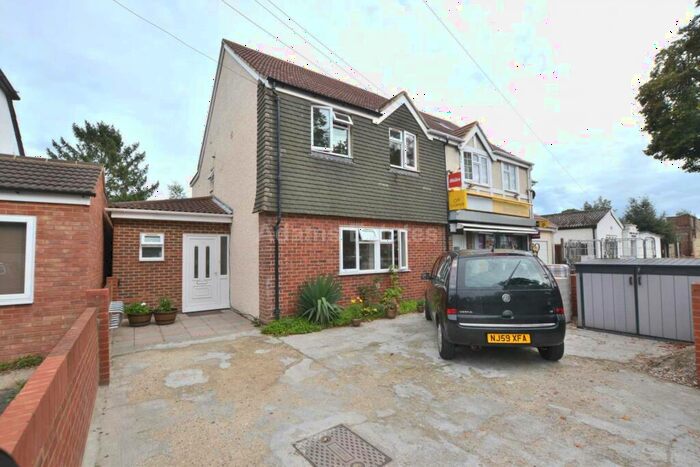 7 Bedroom Terraced House To Rent In Northcourt Avenue, Reading, RG2