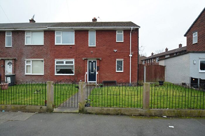 Semi-Detached House For Sale In Somerset Road, Droylsden, M43